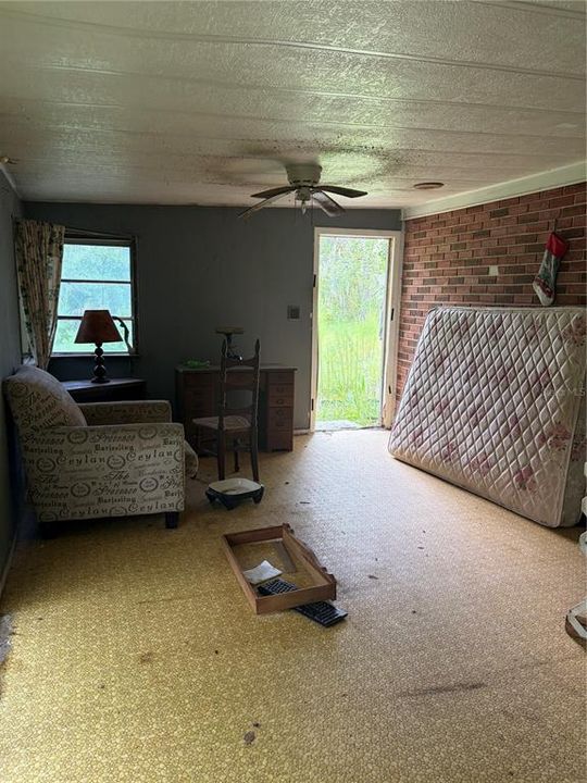 En Venta: $89,900 (2 camas, 1 baños, 1128 Pies cuadrados)