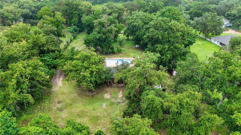 На продажу: $369,900 (2 спален, 1 ванн, 1536 Квадратных фут)