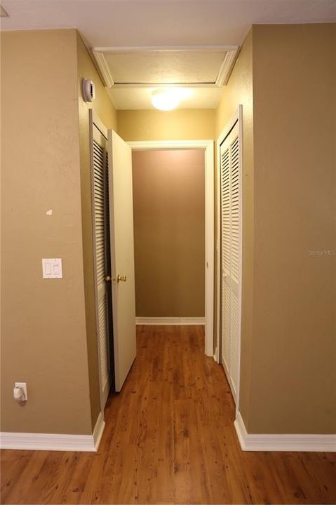 For Sale: $190,000 (2 beds, 2 baths, 1106 Square Feet)