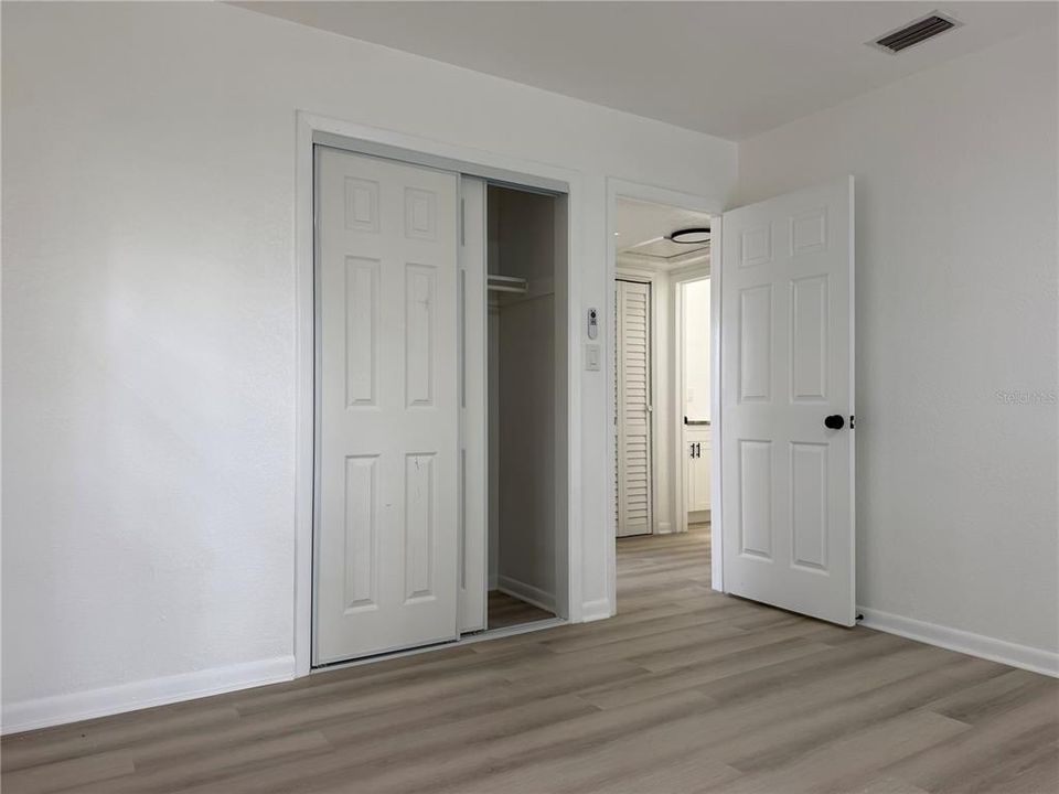 For Sale: $324,900 (3 beds, 2 baths, 1206 Square Feet)