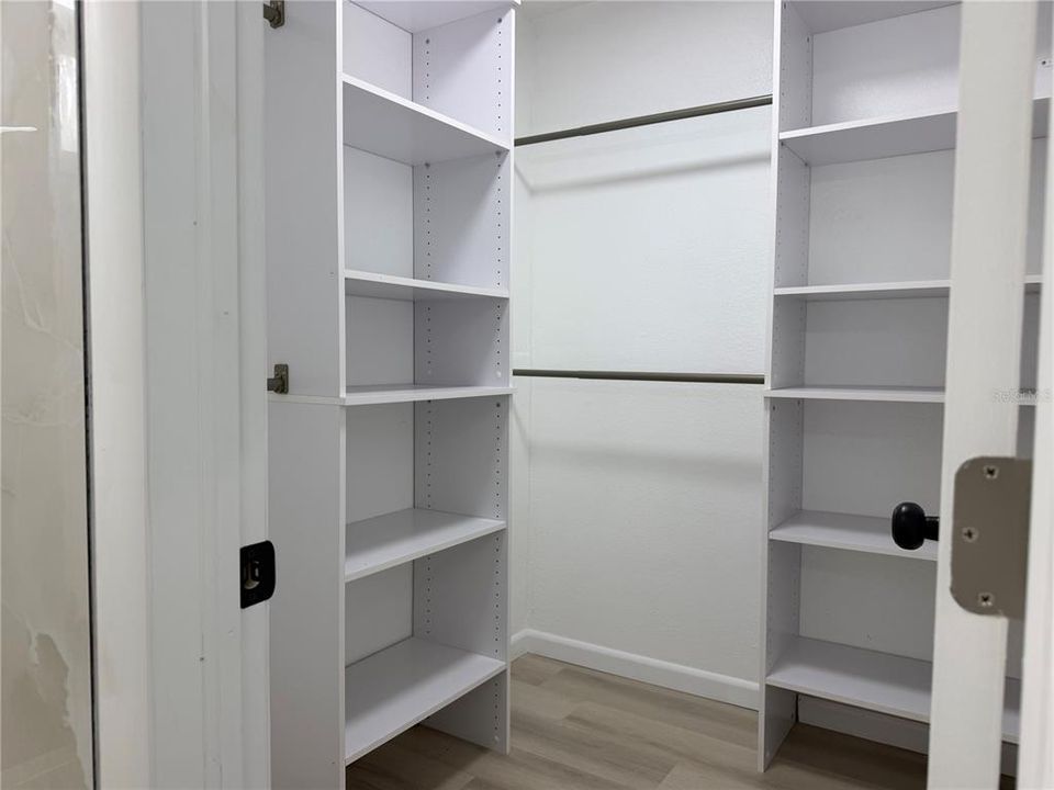 For Sale: $324,900 (3 beds, 2 baths, 1206 Square Feet)
