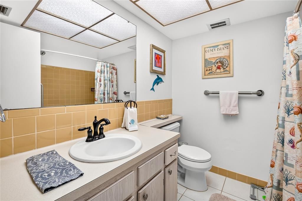 En Venta: $120,000 (2 camas, 2 baños, 1016 Pies cuadrados)