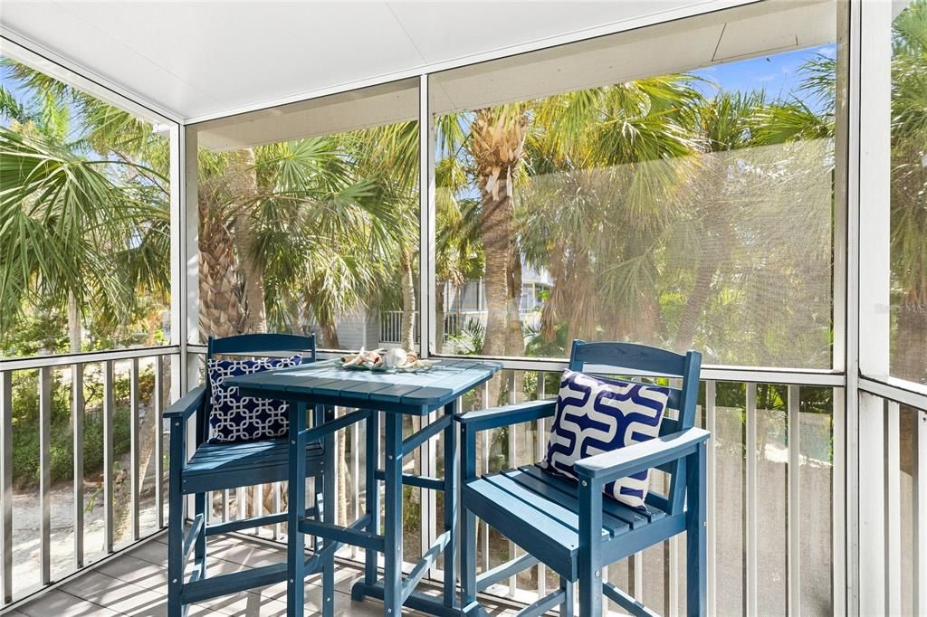 For Sale: $800,000 (2 beds, 2 baths, 1272 Square Feet)