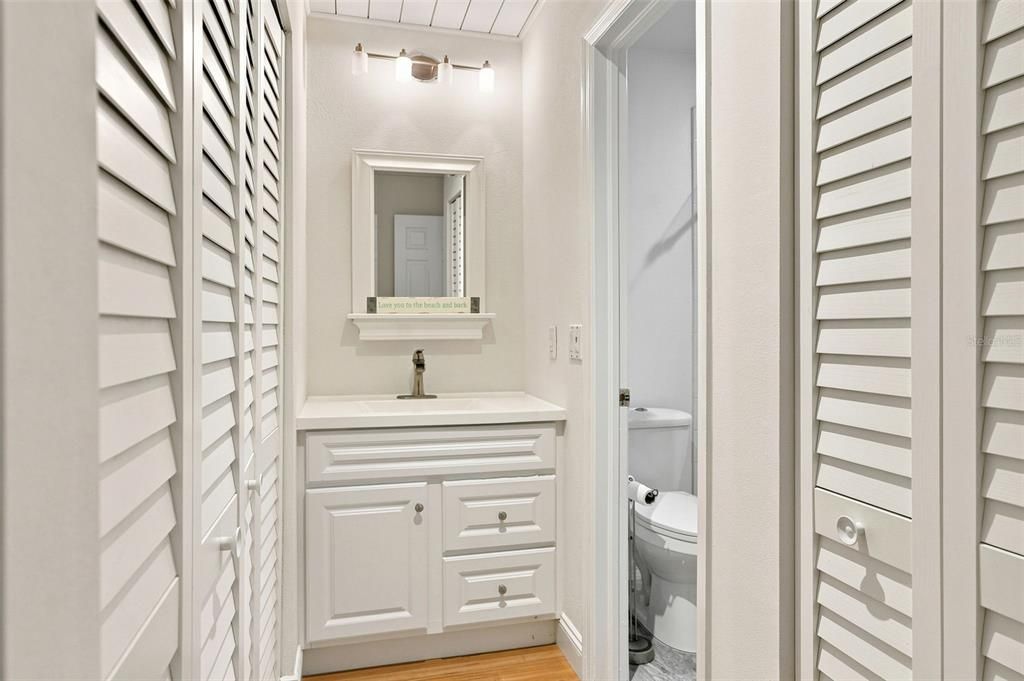 For Sale: $459,900 (3 beds, 2 baths, 1244 Square Feet)