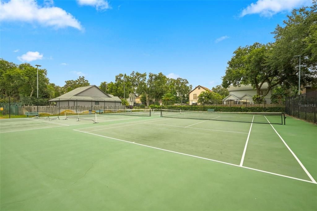 For Sale: $459,900 (3 beds, 2 baths, 1244 Square Feet)