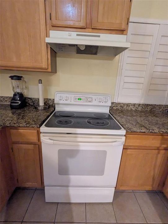 En Renta: $1,750 (2 camas, 2 baños, 1271 Pies cuadrados)