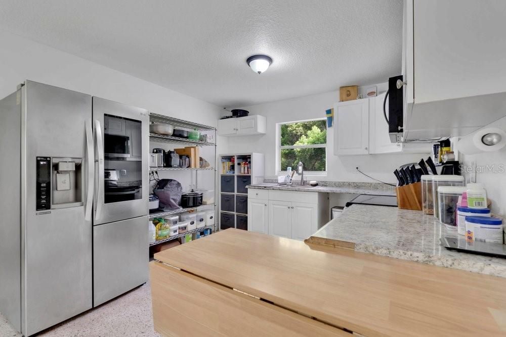 Activo con contrato: $279,999 (3 camas, 2 baños, 1404 Pies cuadrados)