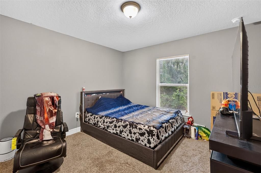 For Sale: $289,000 (3 beds, 2 baths, 1547 Square Feet)