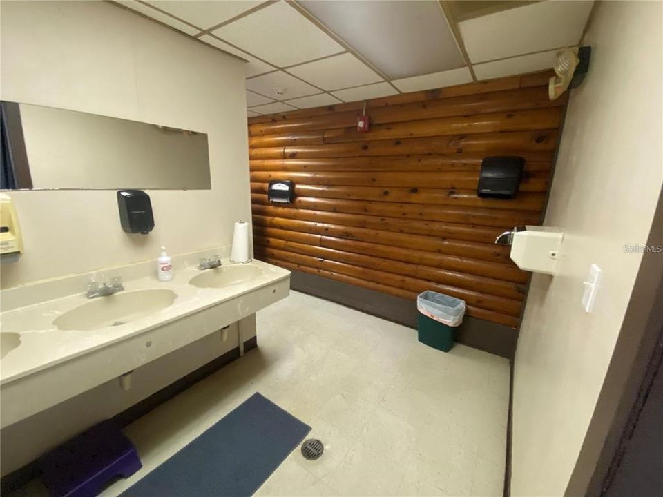 For Sale: $1,300,000 (0 beds, 0 baths, 8300 Square Feet)