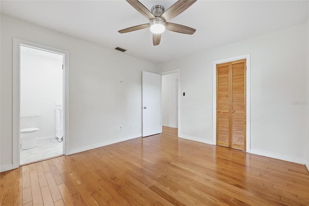 For Sale: $385,000 (3 beds, 2 baths, 1407 Square Feet)