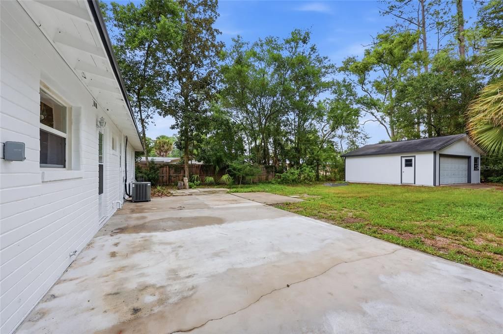 For Sale: $385,000 (3 beds, 2 baths, 1407 Square Feet)