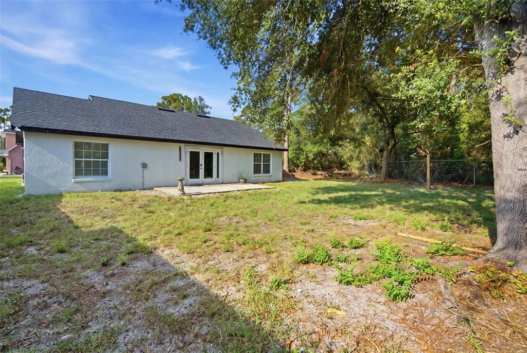 For Rent: $2,300 (3 beds, 2 baths, 1283 Square Feet)