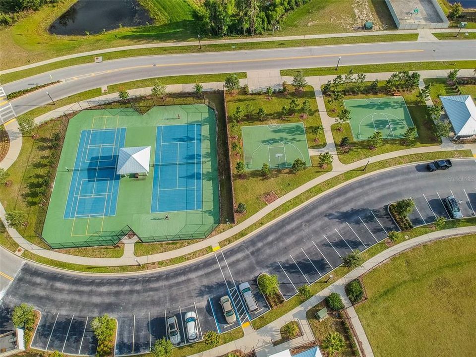 For Sale: $895,000 (5 beds, 4 baths, 4247 Square Feet)
