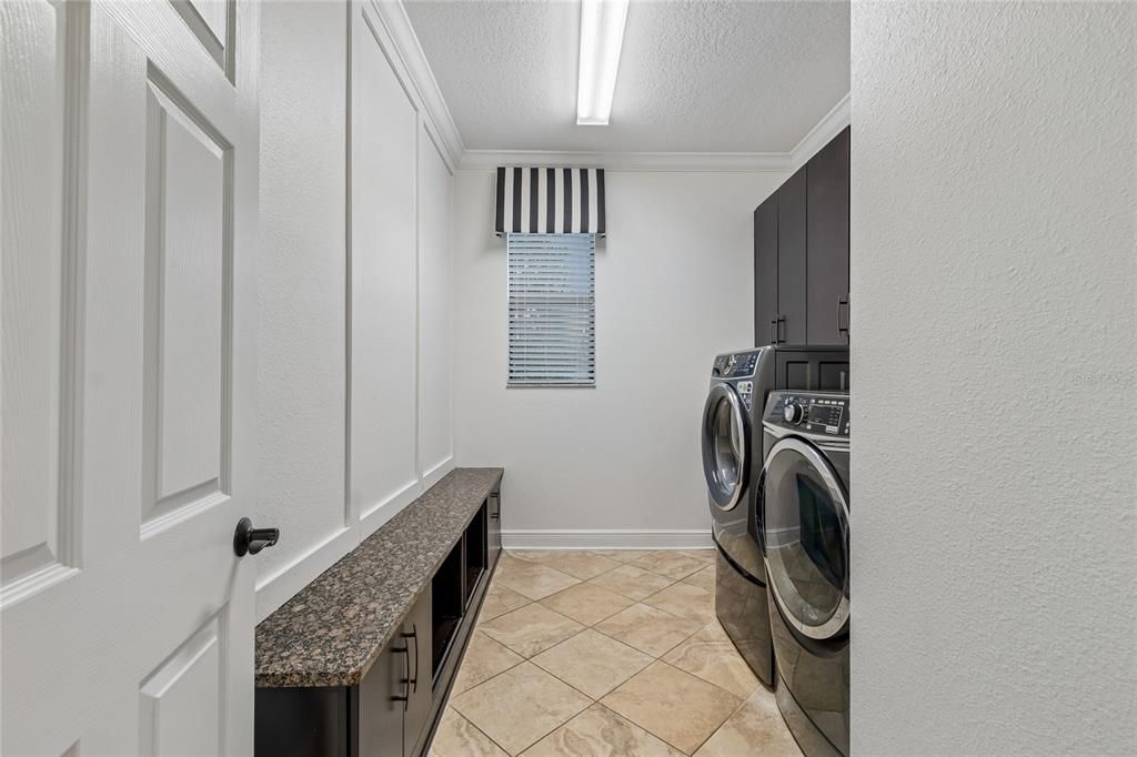 For Sale: $895,000 (5 beds, 4 baths, 4247 Square Feet)