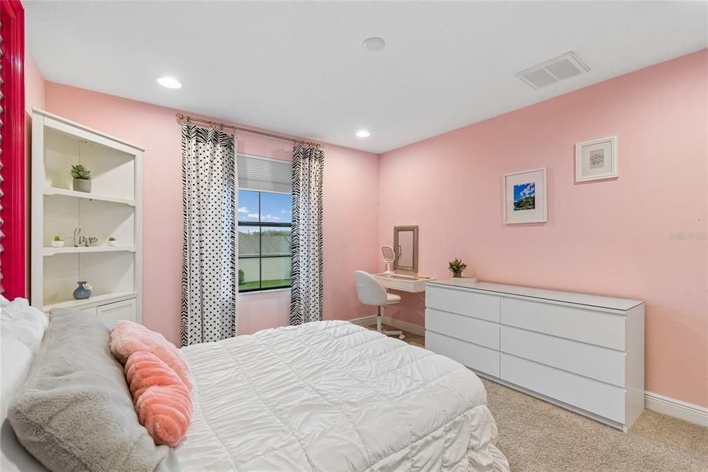 For Sale: $895,000 (5 beds, 4 baths, 4247 Square Feet)