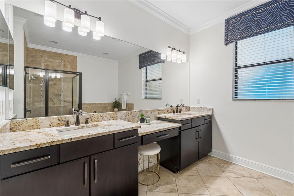 For Sale: $895,000 (5 beds, 4 baths, 4247 Square Feet)