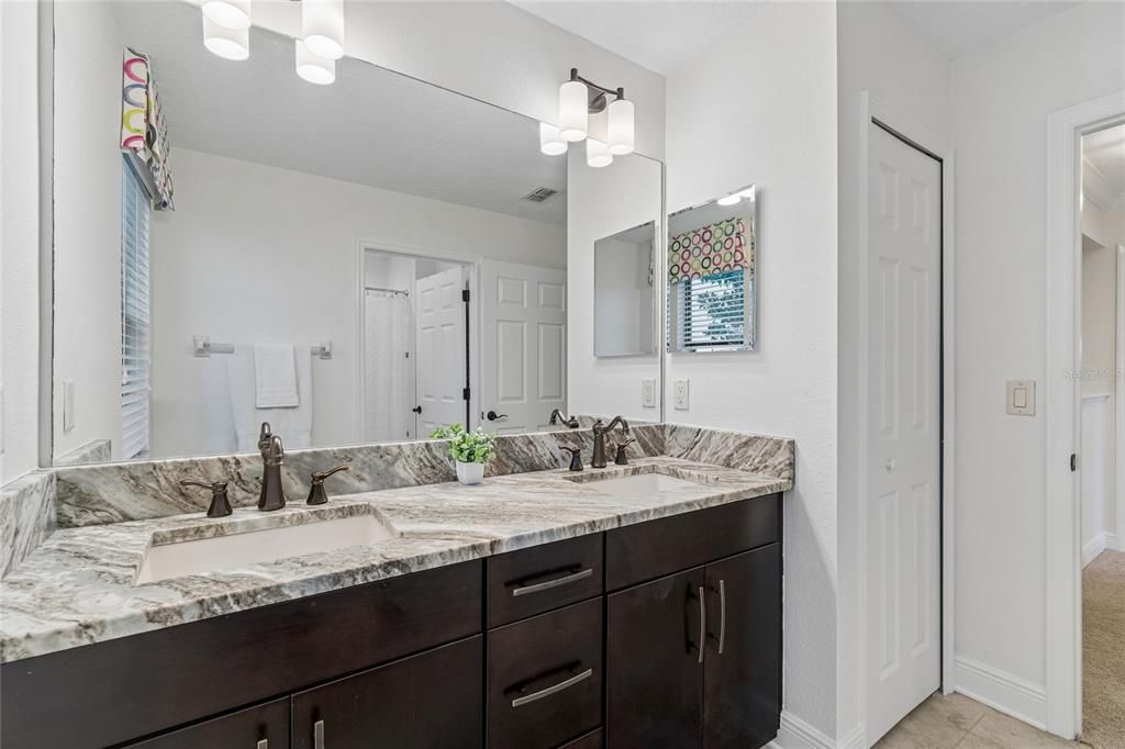 For Sale: $895,000 (5 beds, 4 baths, 4247 Square Feet)