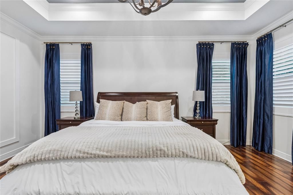 For Sale: $895,000 (5 beds, 4 baths, 4247 Square Feet)