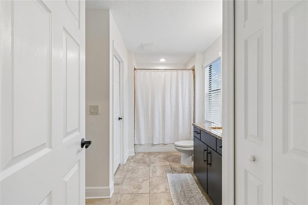 For Sale: $895,000 (5 beds, 4 baths, 4247 Square Feet)
