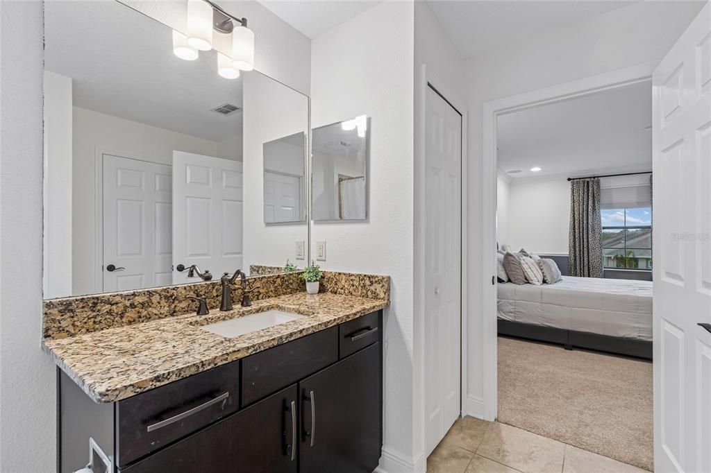 For Sale: $895,000 (5 beds, 4 baths, 4247 Square Feet)