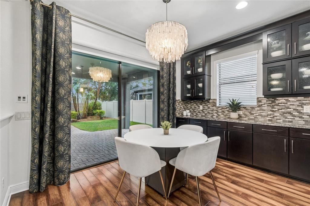 For Sale: $895,000 (5 beds, 4 baths, 4247 Square Feet)