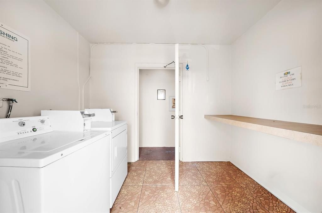 En Venta: $549,000 (2 camas, 2 baños, 1181 Pies cuadrados)