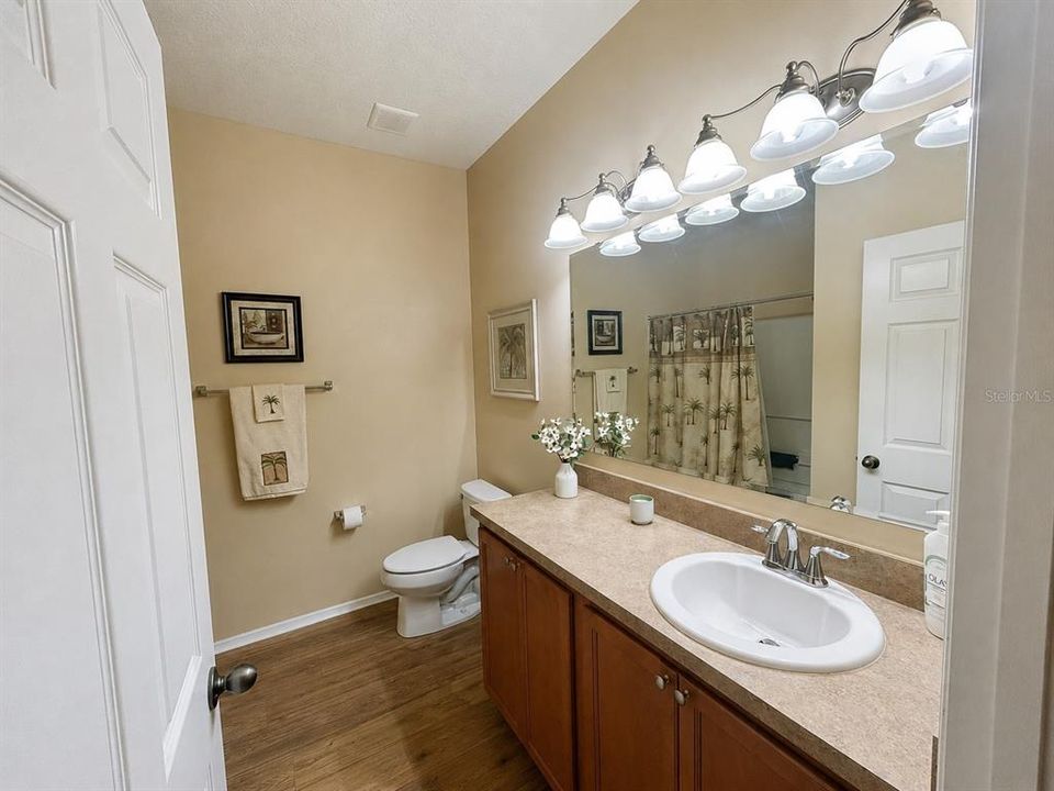 For Sale: $347,000 (3 beds, 2 baths, 1786 Square Feet)