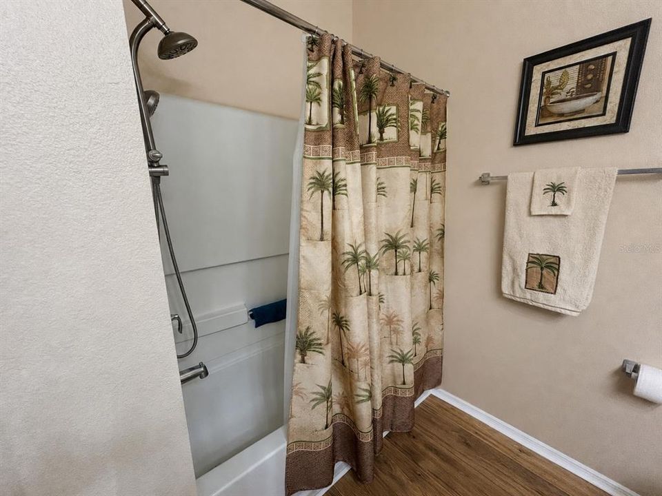 For Sale: $347,000 (3 beds, 2 baths, 1786 Square Feet)