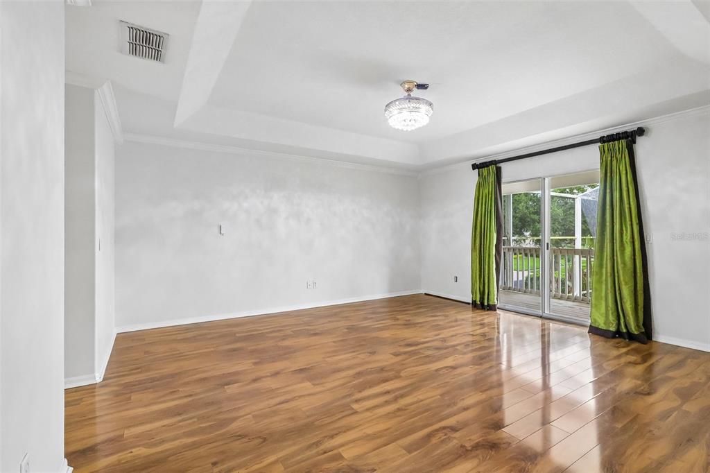 For Rent: $4,500 (5 beds, 4 baths, 4059 Square Feet)