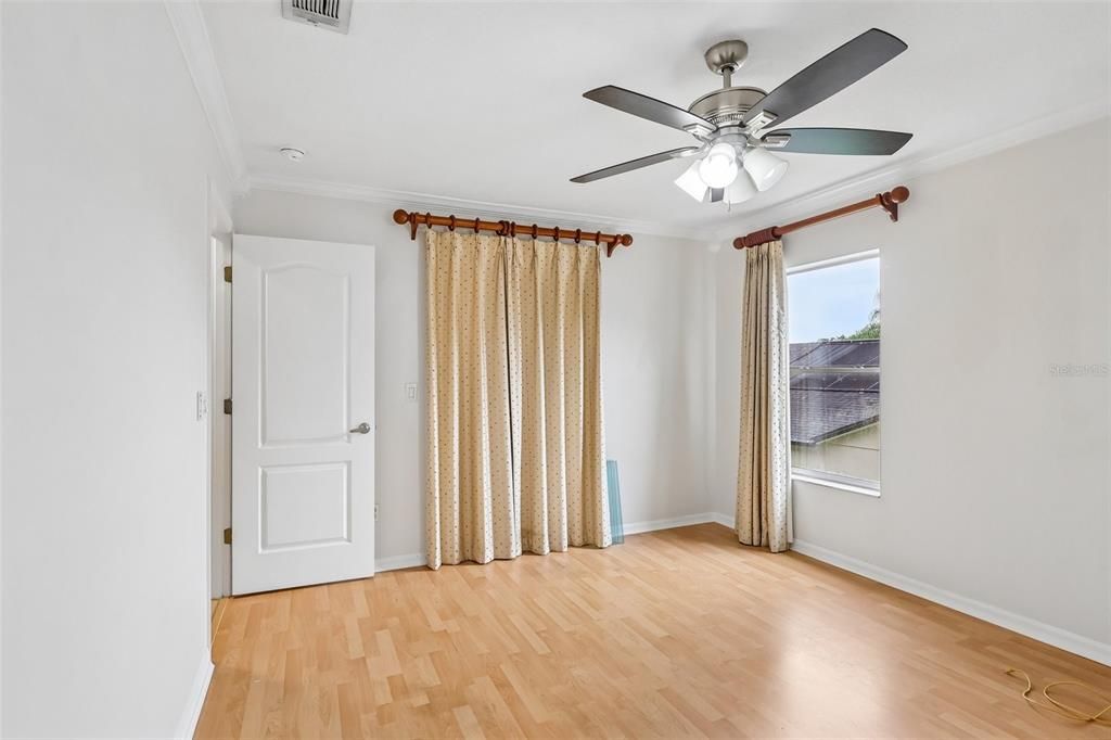 For Rent: $4,500 (5 beds, 4 baths, 4059 Square Feet)