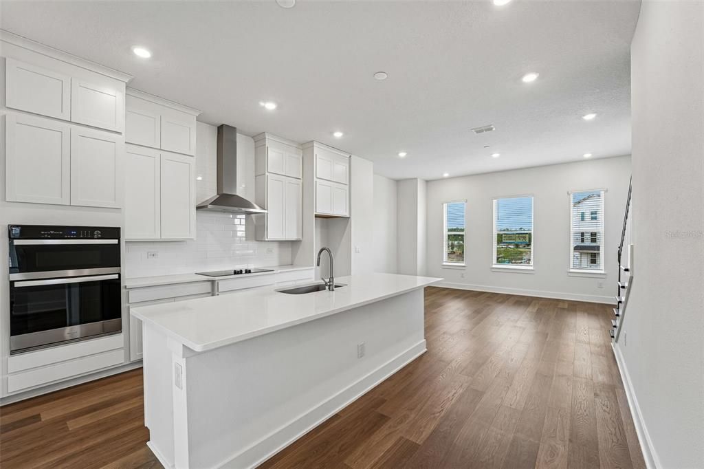 En Venta: $539,990 (3 camas, 3 baños, 2478 Pies cuadrados)