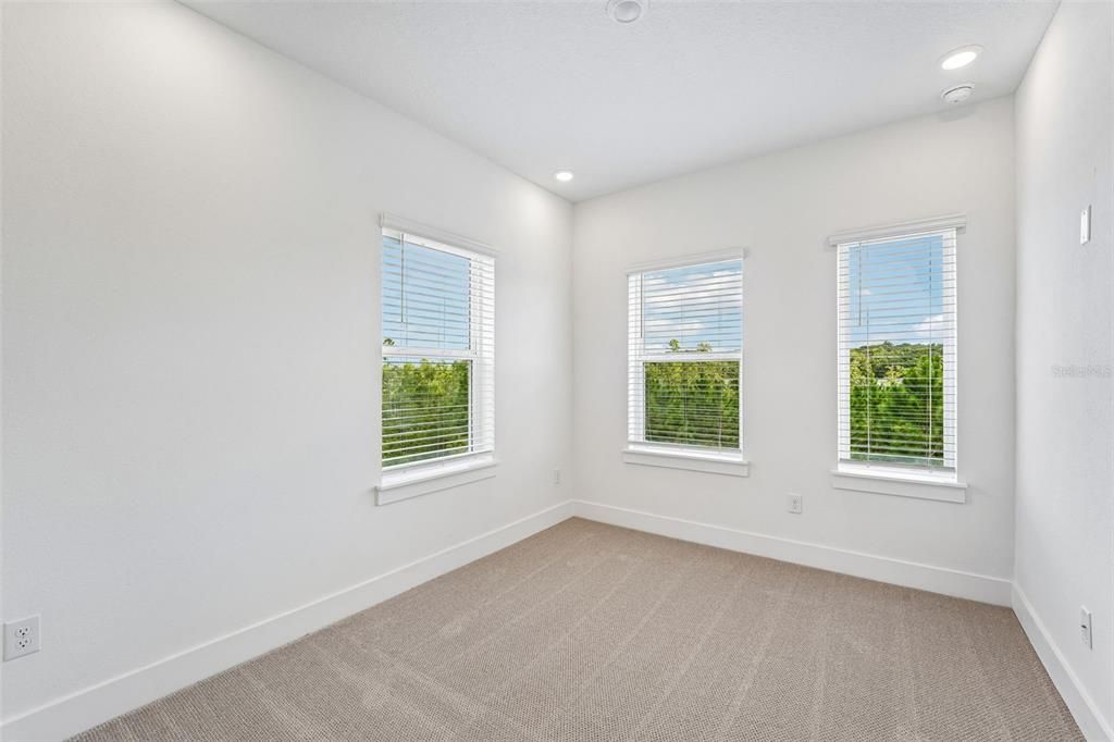 En Venta: $539,990 (3 camas, 3 baños, 2478 Pies cuadrados)