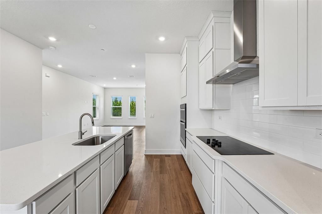 En Venta: $539,990 (3 camas, 3 baños, 2478 Pies cuadrados)
