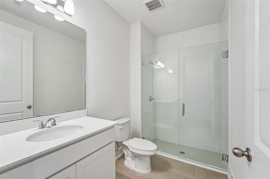 En Venta: $539,990 (3 camas, 3 baños, 2478 Pies cuadrados)