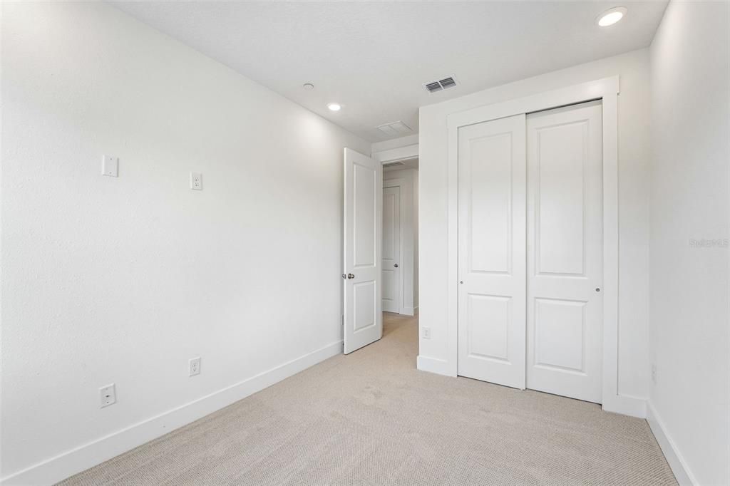En Venta: $539,990 (3 camas, 3 baños, 2478 Pies cuadrados)