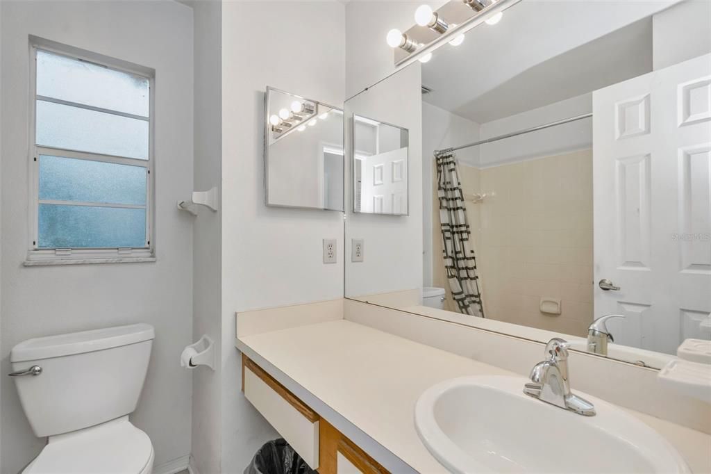For Sale: $209,000 (3 beds, 2 baths, 1288 Square Feet)