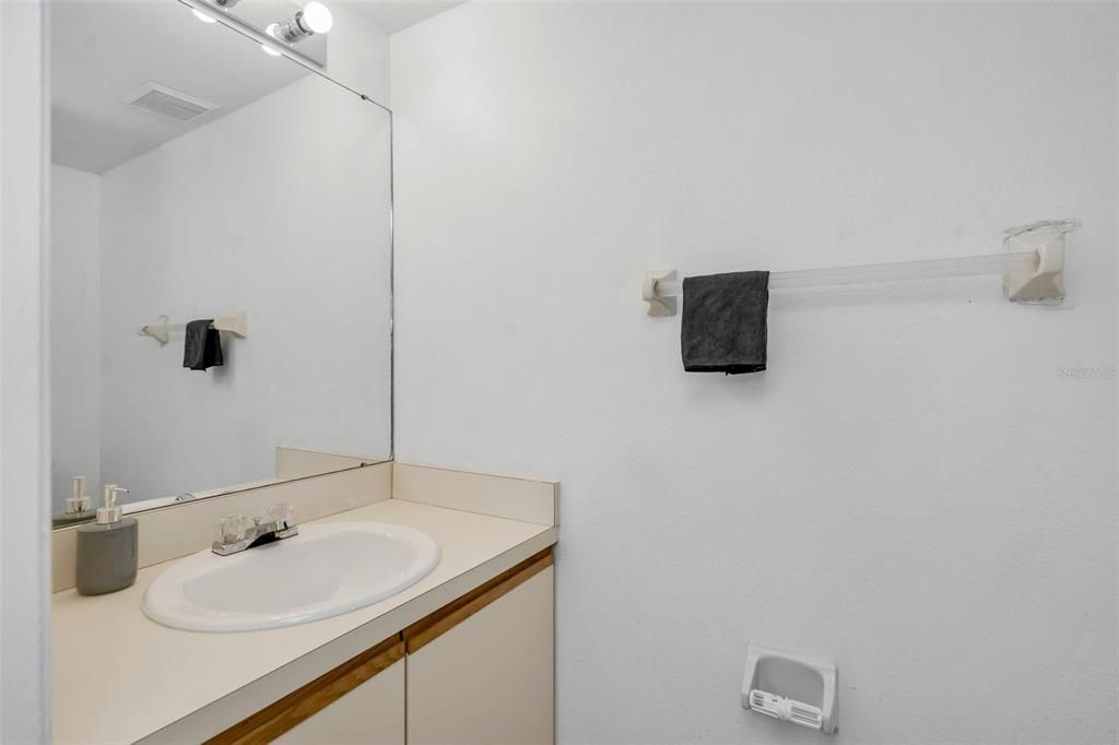 For Sale: $209,000 (3 beds, 2 baths, 1288 Square Feet)
