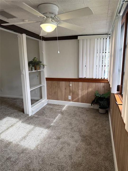 For Sale: $164,900 (2 beds, 2 baths, 986 Square Feet)