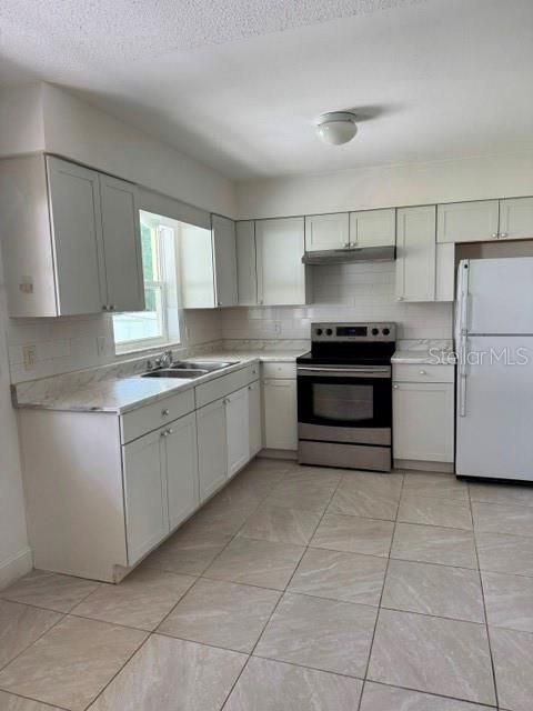 В аренду: $1,900 (3 спален, 2 ванн, 1275 Квадратных фут)