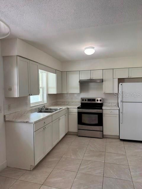 В аренду: $1,900 (3 спален, 2 ванн, 1275 Квадратных фут)