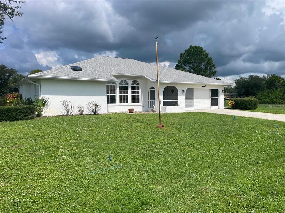 For Rent: $2,900 (3 beds, 2 baths, 2228 Square Feet)