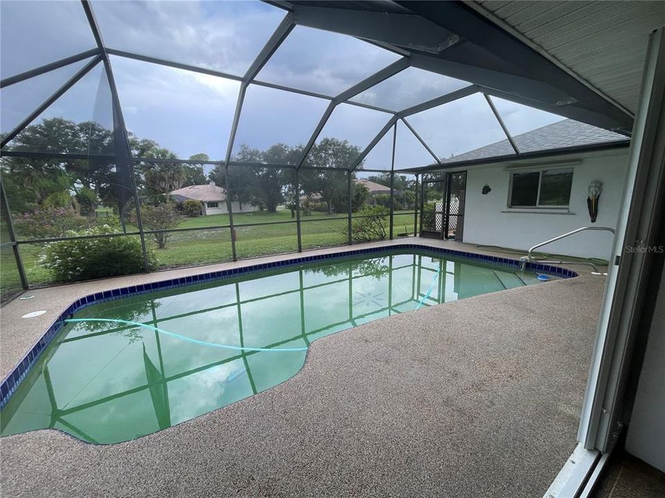 For Rent: $2,900 (3 beds, 2 baths, 2228 Square Feet)