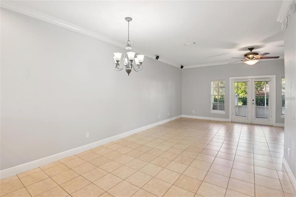 For Rent: $3,500 (3 beds, 2 baths, 1990 Square Feet)