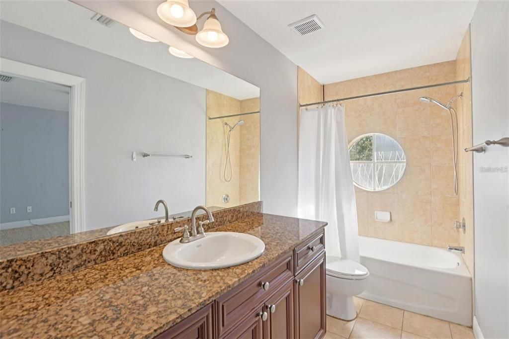 For Rent: $3,500 (3 beds, 2 baths, 1990 Square Feet)