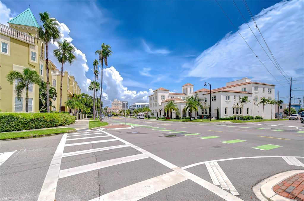 Active With Contract: $5,000 (3 beds, 2 baths, 1644 Square Feet)