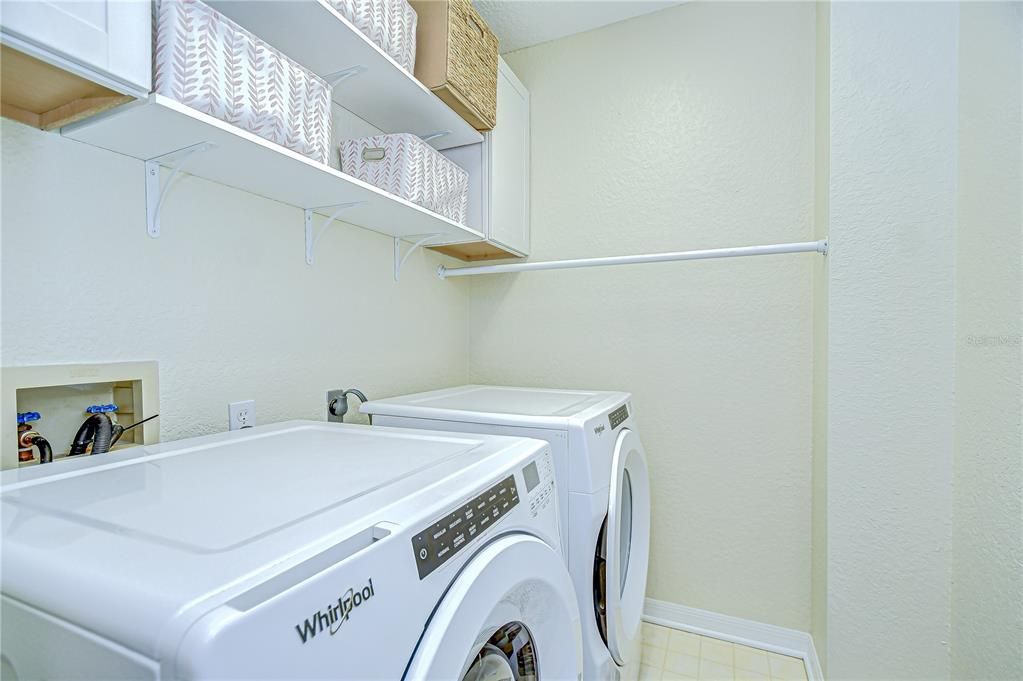 Active With Contract: $5,000 (3 beds, 2 baths, 1644 Square Feet)