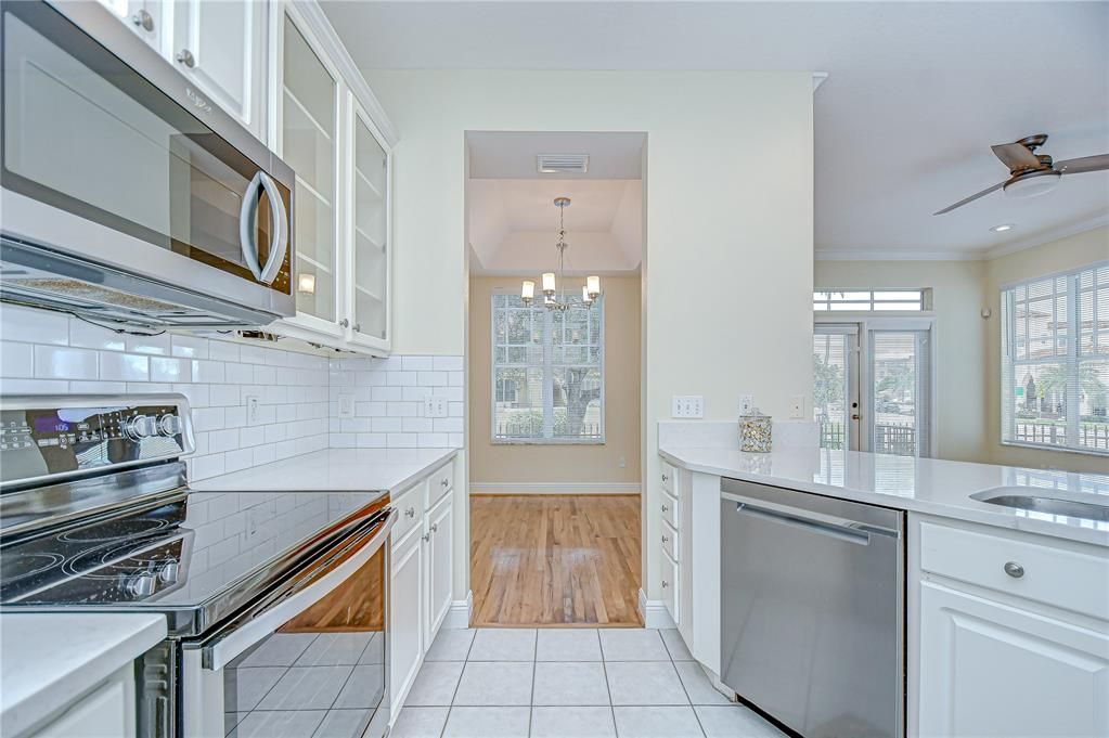 Active With Contract: $5,000 (3 beds, 2 baths, 1644 Square Feet)