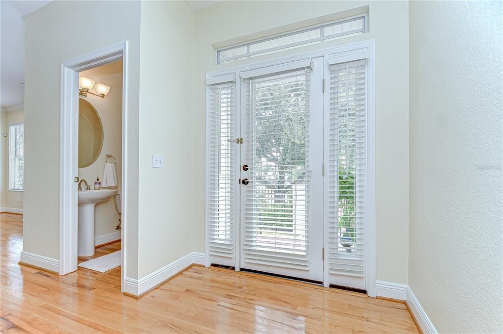 Active With Contract: $5,000 (3 beds, 2 baths, 1644 Square Feet)