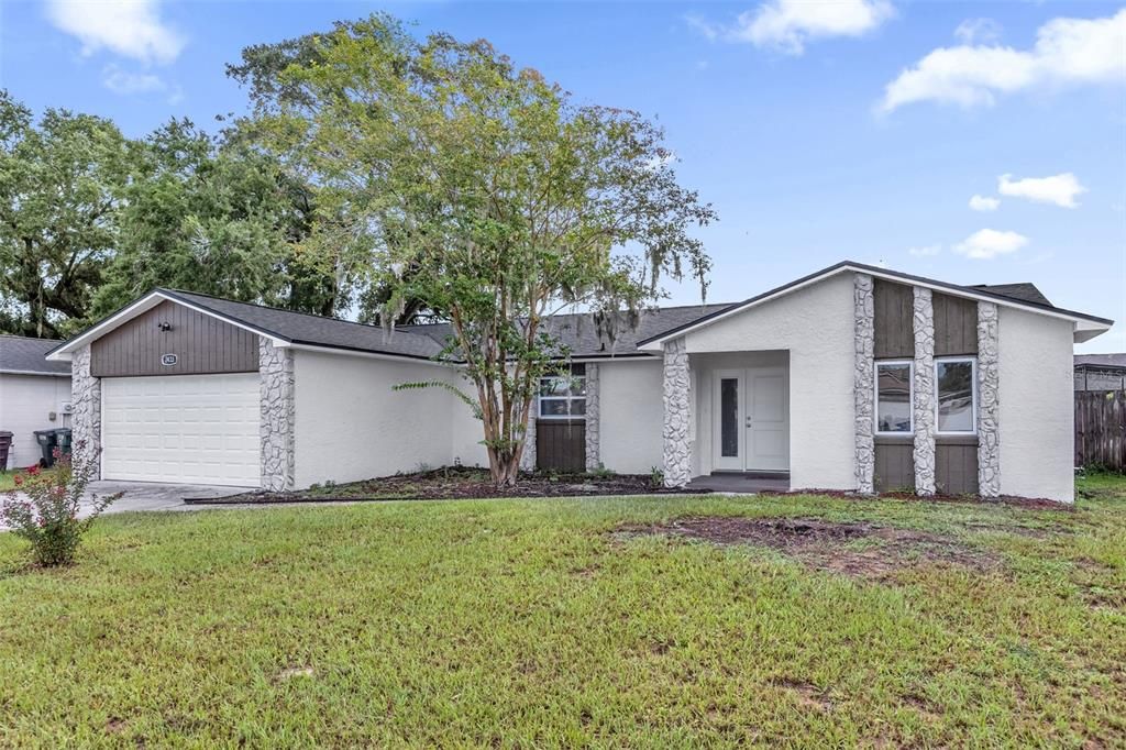 For Rent: $2,300 (3 beds, 2 baths, 1580 Square Feet)