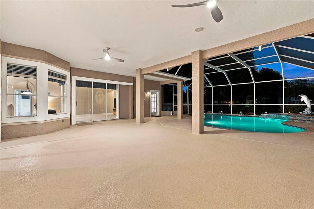 En Venta: $720,000 (4 camas, 3 baños, 2517 Pies cuadrados)